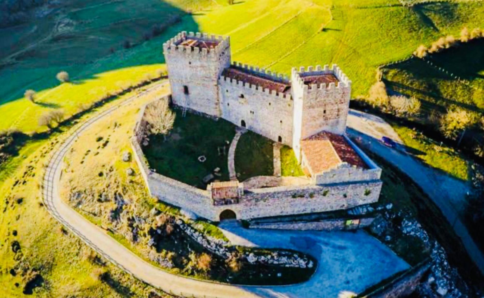 La Regalia De Requejo Villa Рейноса Екстериор снимка